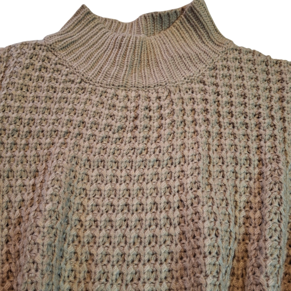 Elegant Textured Turtleneck Sweater - Olive and Taupe